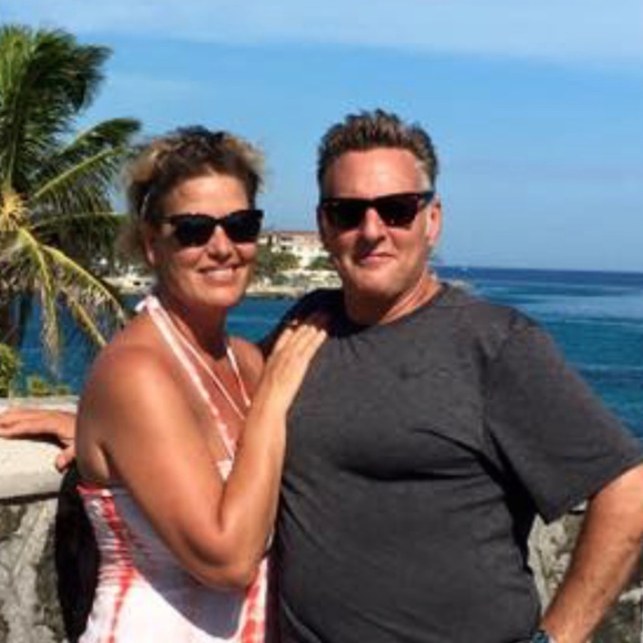 Meet your Posher, Michael and Julie - Picture 2 of 2